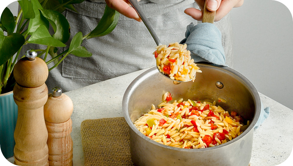 PASTA ORZO WITH PEPPERS & TOMATO BARBA STATHIS