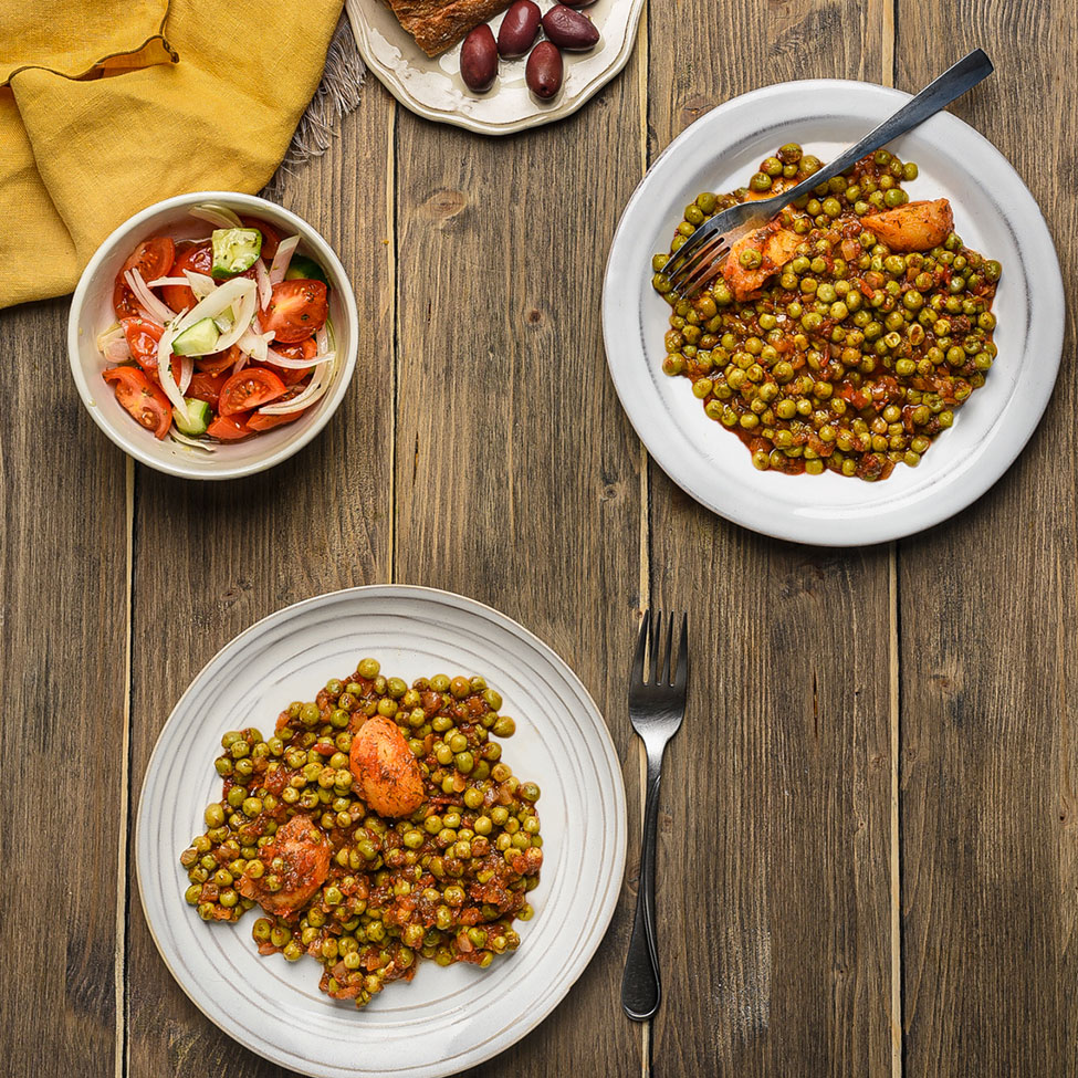 Peas casserole with dill and chilli flakes